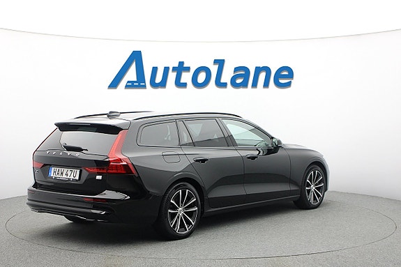 Volvo V60 8 of 30