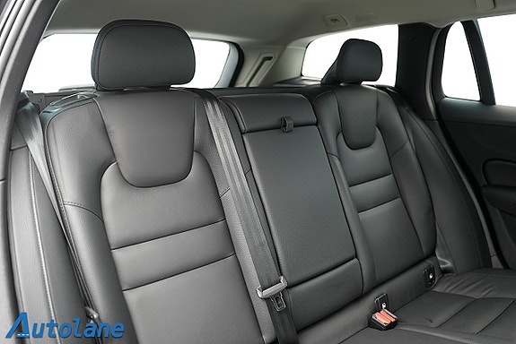 Volvo V60 26 of 30