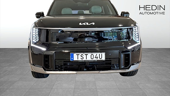 Kia EV9 8 of 9