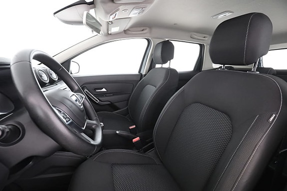 Dacia Duster 11 of 30