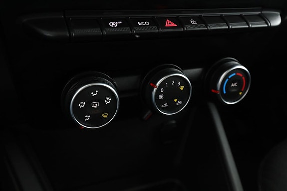Dacia Duster 25 of 30