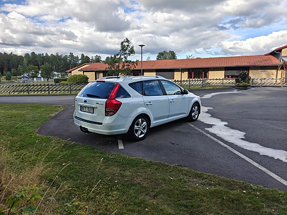 Kia Ceed 5 of 11
