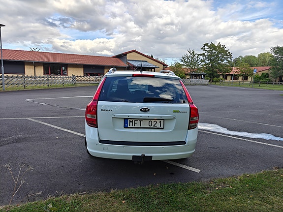 Kia Ceed 4 of 11