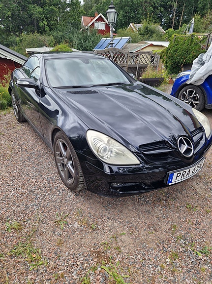 Mercedes-Benz SLK280 2 of 22