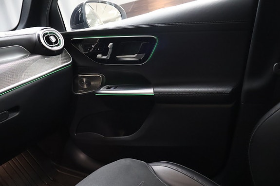 Mercedes-Benz GLC300 de 26 of 26