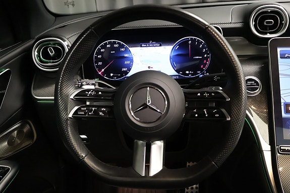 Mercedes-Benz GLC300 de 18 of 26