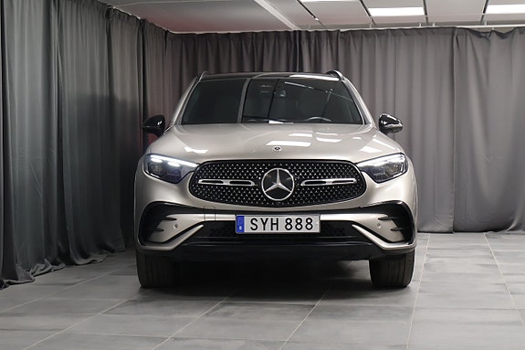 Mercedes-Benz GLC300 de 3 of 26