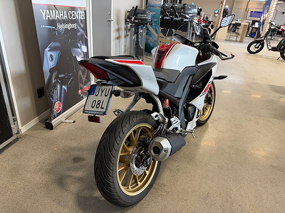 Yamaha YZF-R125 WGP edition ABS 3 of 5
