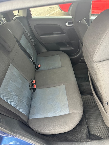 Ford Fiesta 5 of 9