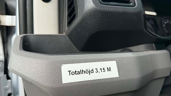 Volkswagen Crafter 21 of 26