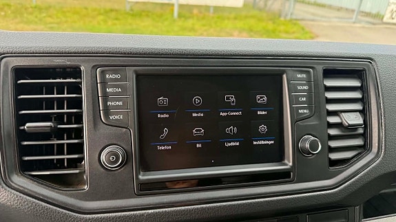 Volkswagen Crafter 20 of 26