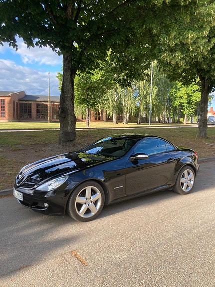 Mercedes-Benz SLK200 5 of 6