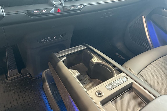Kia EV9 14 of 30