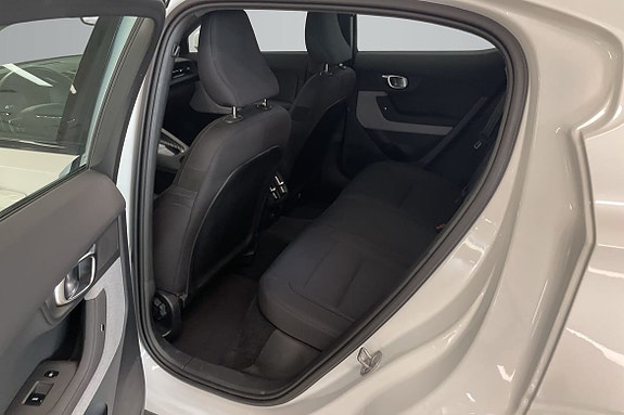 Polestar 2 11 of 17