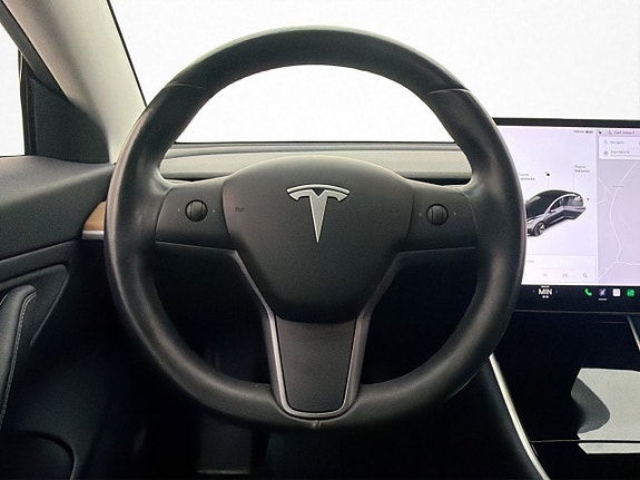 Tesla Model 3 14 of 30