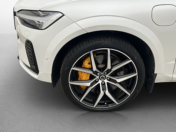 Volvo XC60 10 of 30