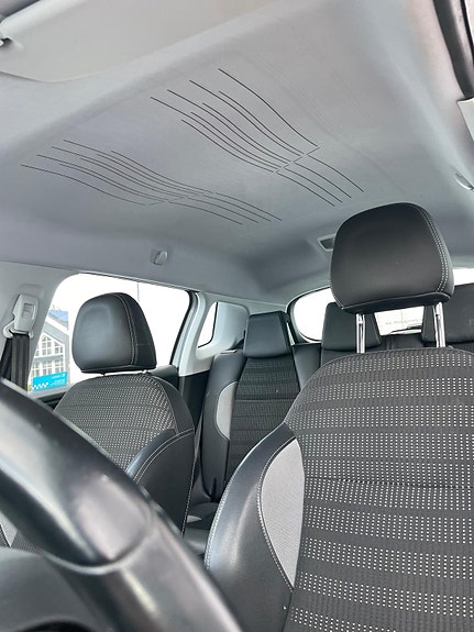 Peugeot 2008 5 of 9