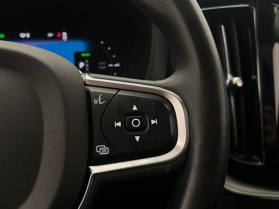 Volvo XC60 24 of 30