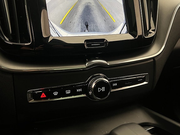 Volvo XC60 21 of 30