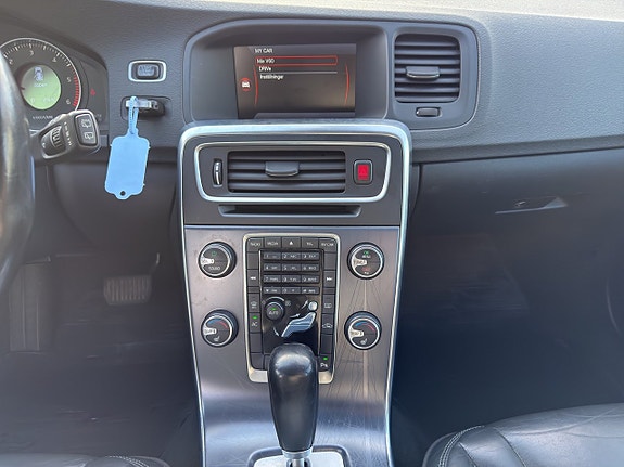 Volvo V60 17 of 21