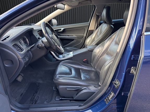 Volvo V60 10 of 21