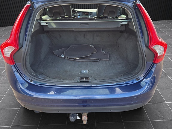 Volvo V60 9 of 21
