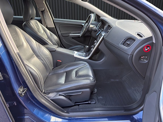 Volvo V60 12 of 21