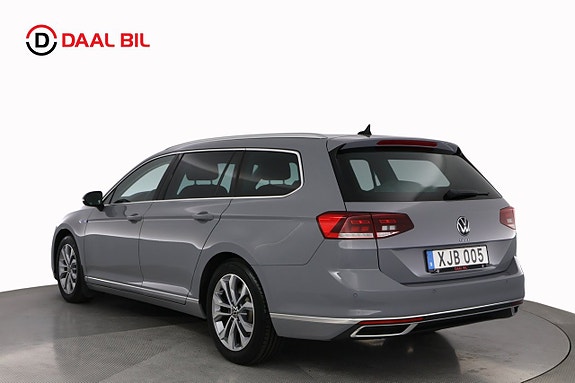 Volkswagen Passat 8 of 26