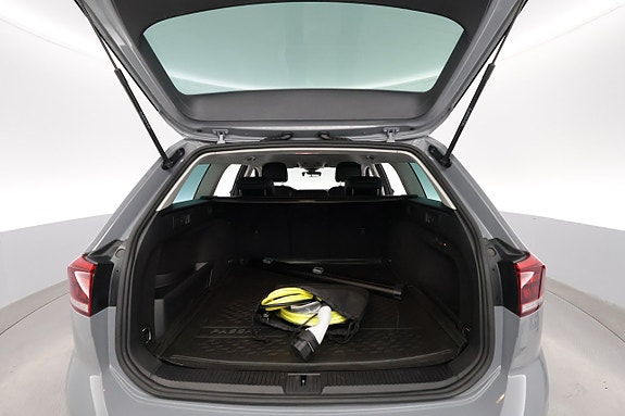 Volkswagen Passat 26 of 26