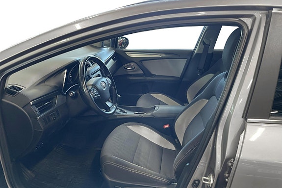 Toyota Avensis 13 of 21