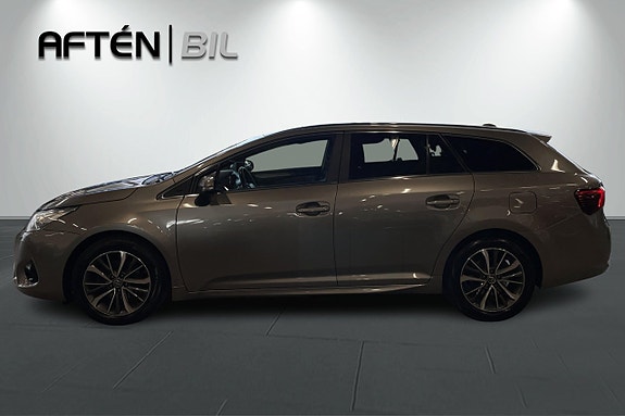 Toyota Avensis 6 of 21
