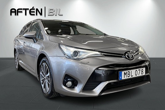 Toyota Avensis 4 of 21