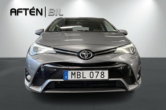 Toyota Avensis 3 of 21