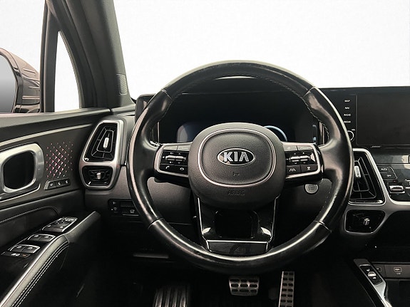 Kia Sorento 13 of 30