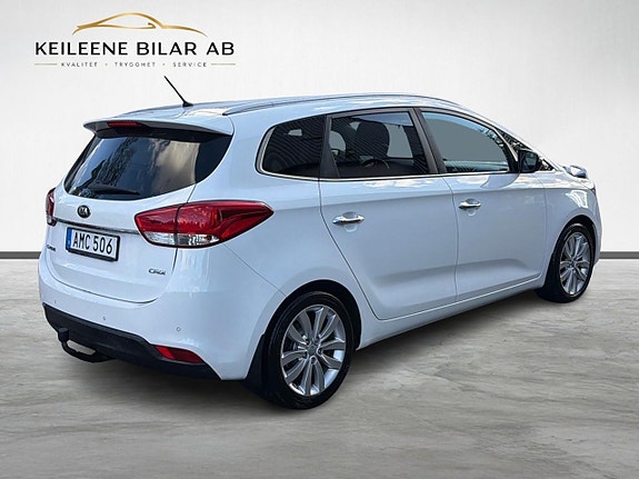 Kia Carens 8 of 23