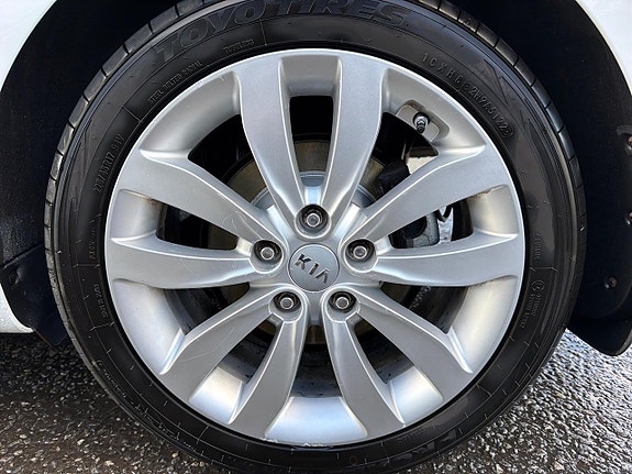 Kia Carens 22 of 23
