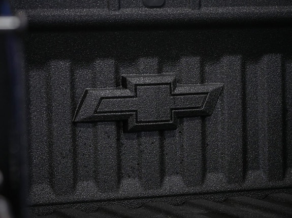 Chevrolet Silverado EV 7 of 24