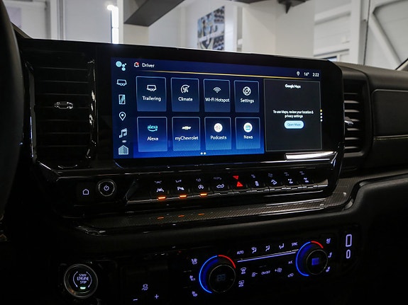 Chevrolet Silverado EV 14 of 24