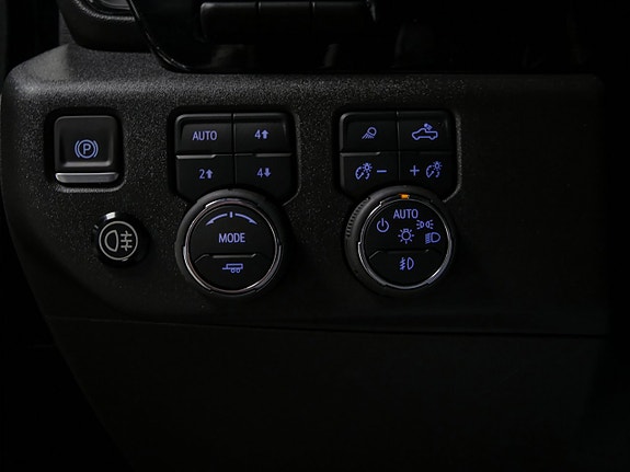 Chevrolet Silverado EV 17 of 24