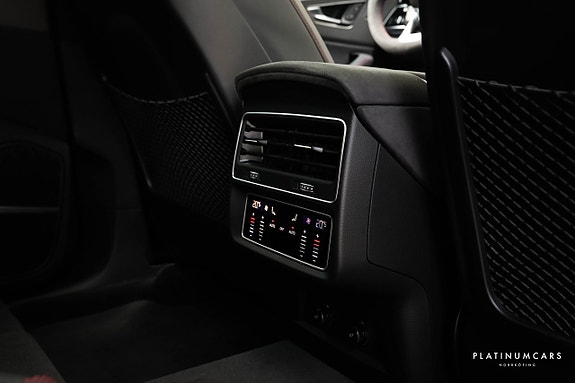 Audi RS Q8 8 of 26