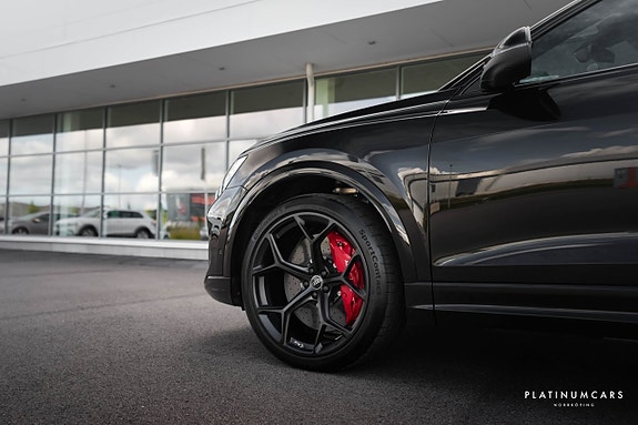 Audi RS Q8 26 of 26