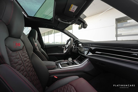 Audi RS Q8 6 of 26