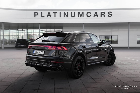 Audi RS Q8 2 of 26