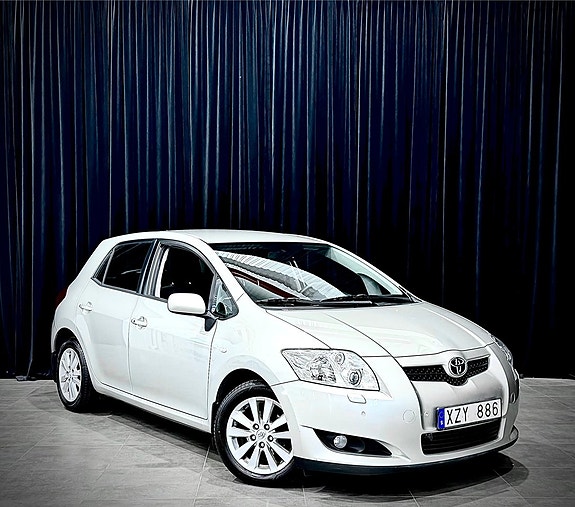 Toyota Auris 3 of 21