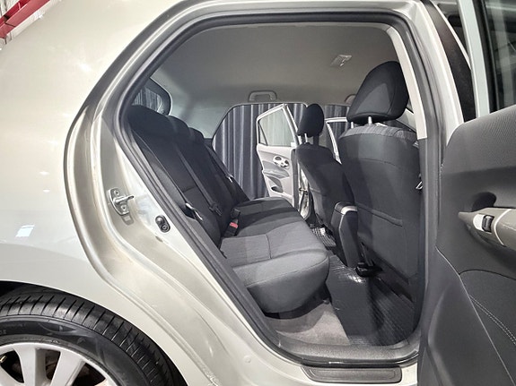 Toyota Auris 11 of 21