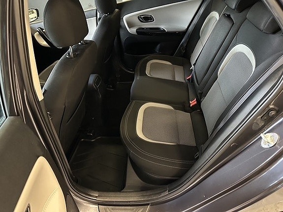 Kia Ceed 20 of 22