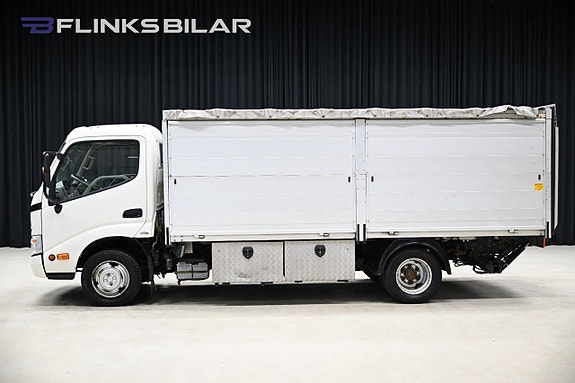 Toyota Dyna 2 of 24