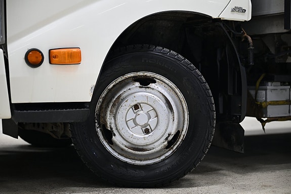 Toyota Dyna 20 of 24