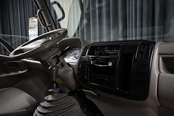 Toyota Dyna 11 of 24
