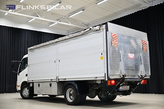 Toyota Dyna 3 of 24